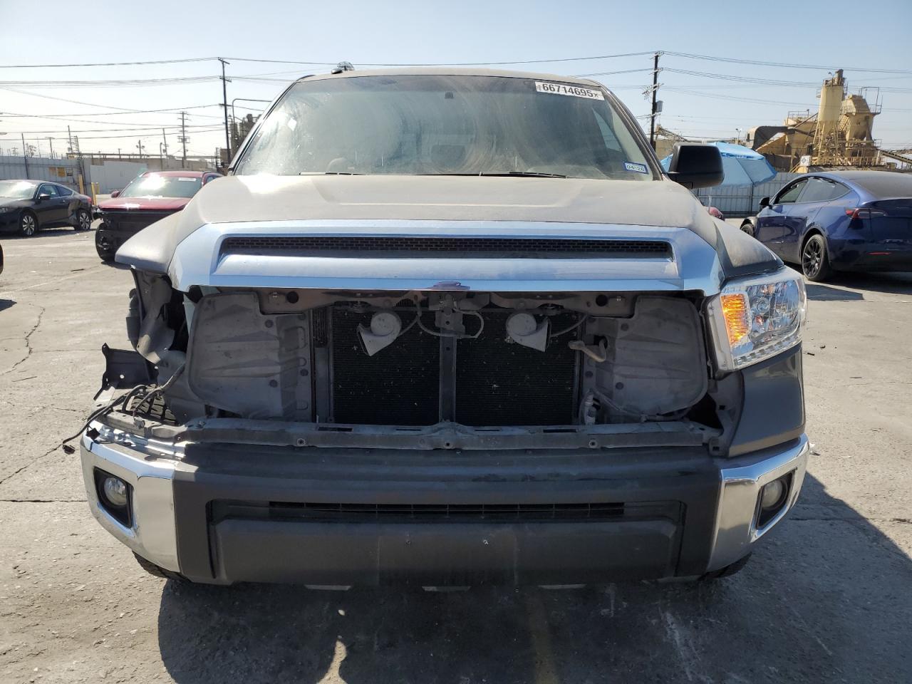 2015 Toyota Tundra Double Cab Sr - Image 5