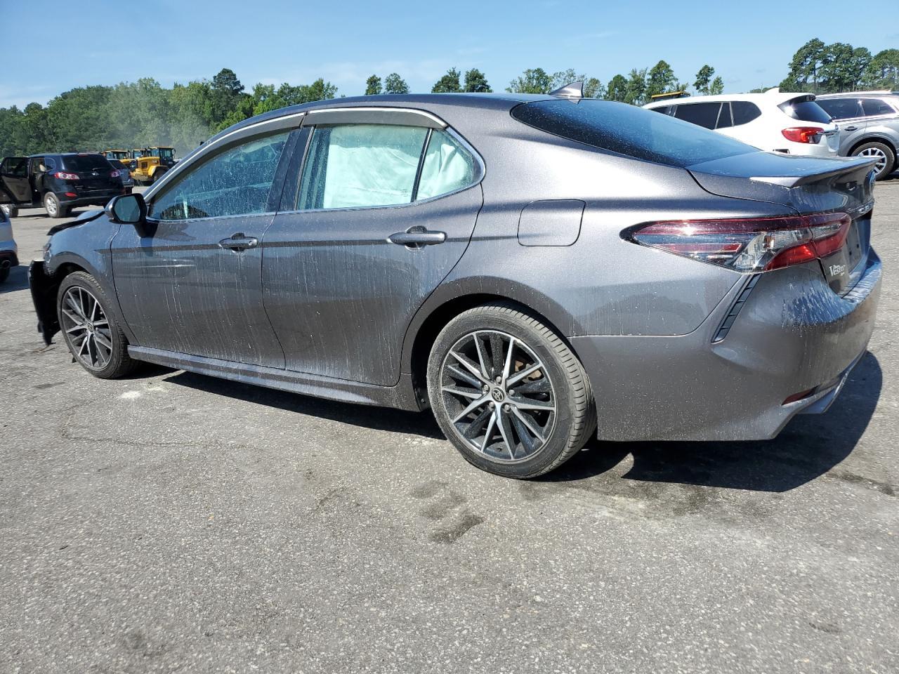 2021 Toyota Camry Se - Image 2