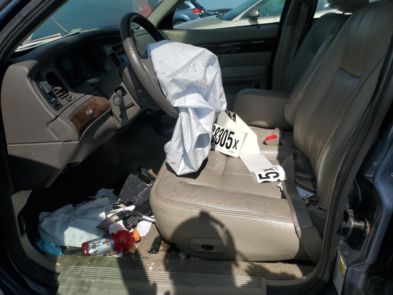 2010 Mercury Grand Marquis Ls - Image 7