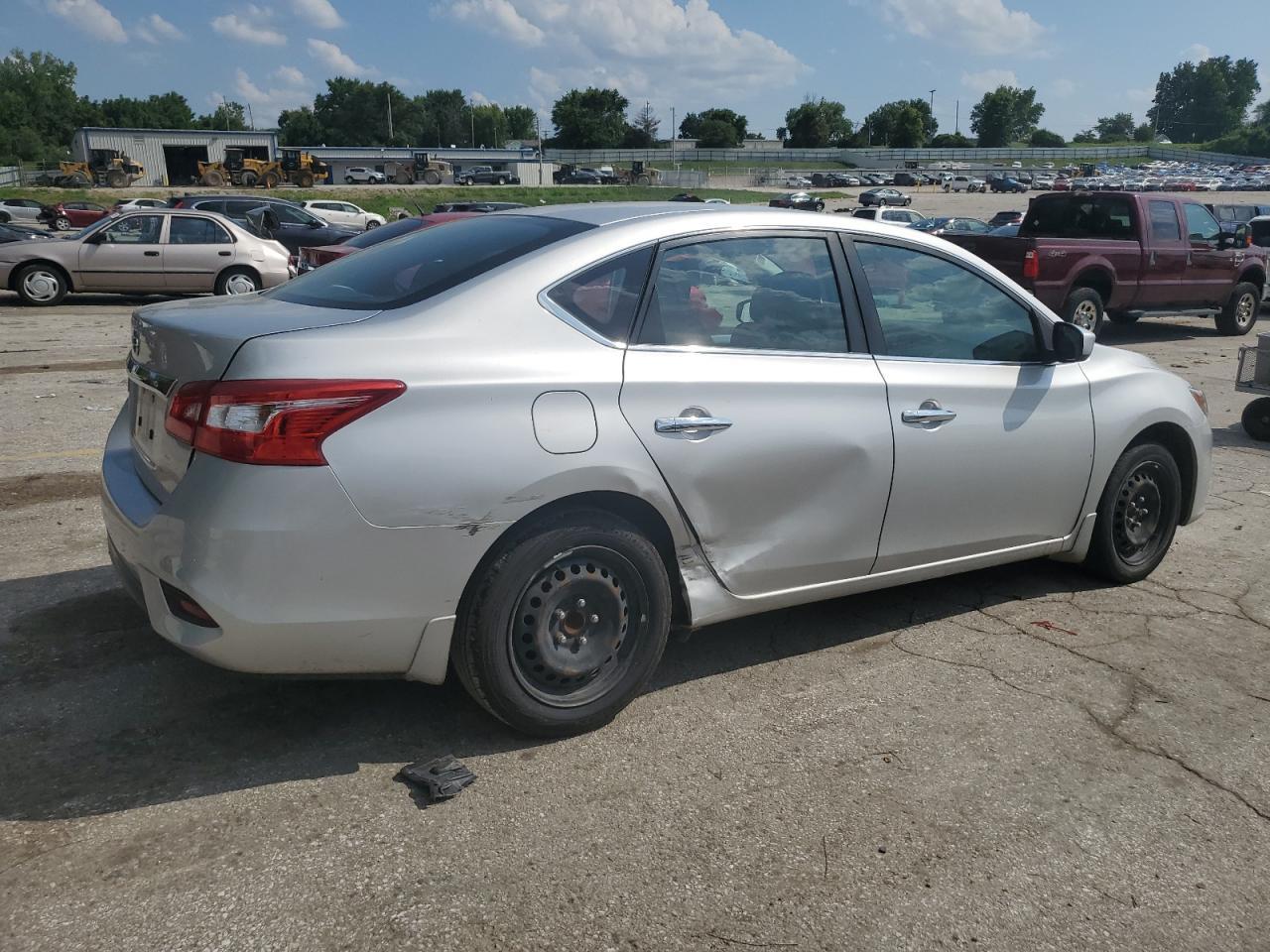 2019 Nissan Sentra S - Фото 3