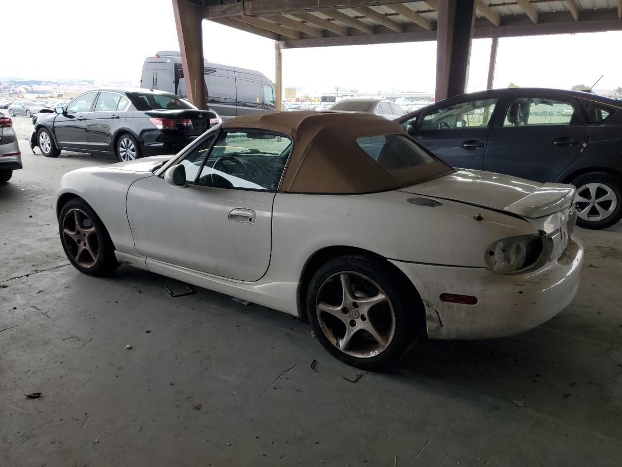 2003 Mazda Mx-5 Miata Base - Image 2