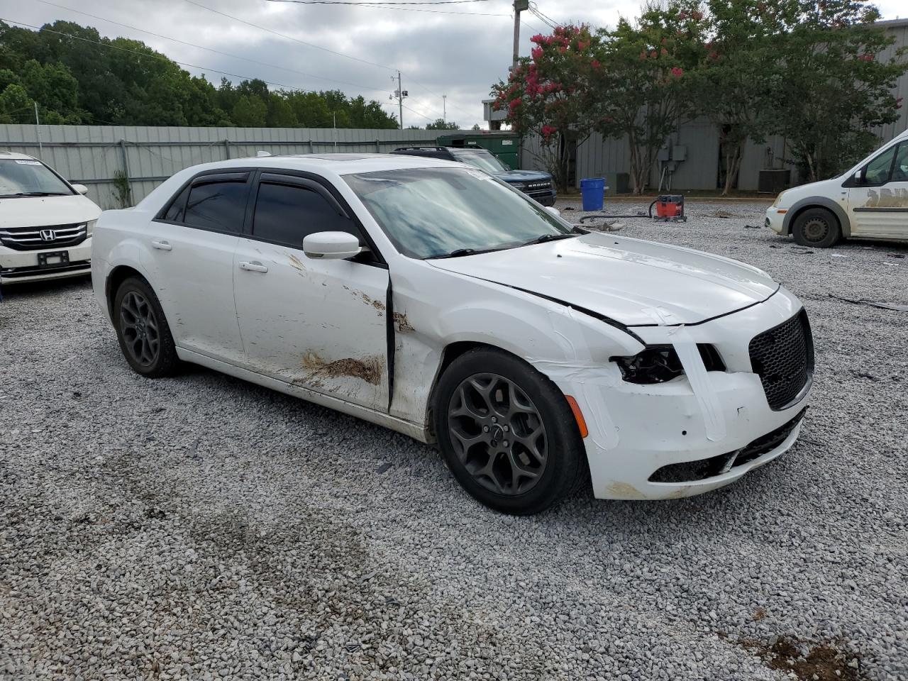 2015 Chrysler 300 S - Фото 4