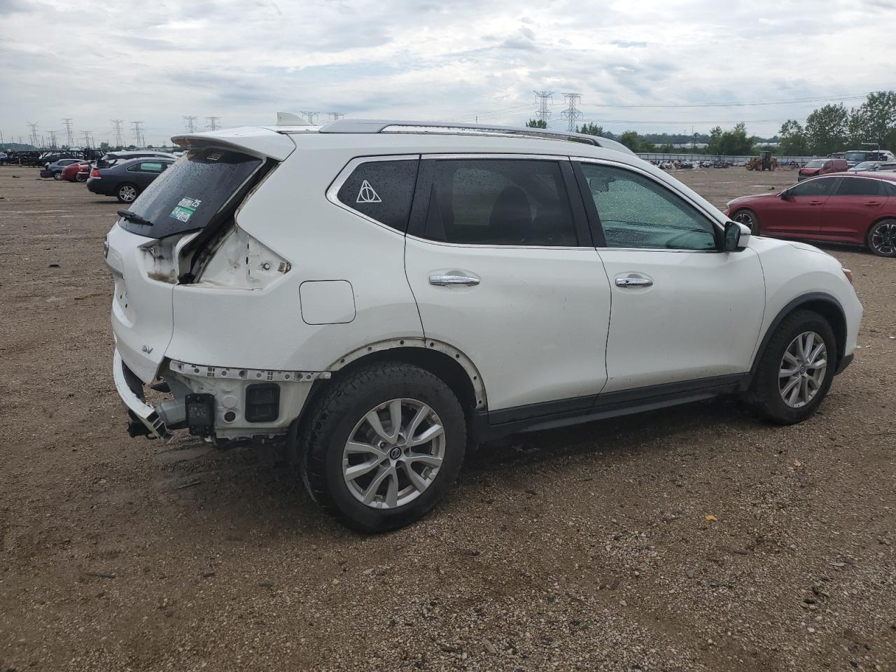 2017 Nissan Rogue S - Фото 3