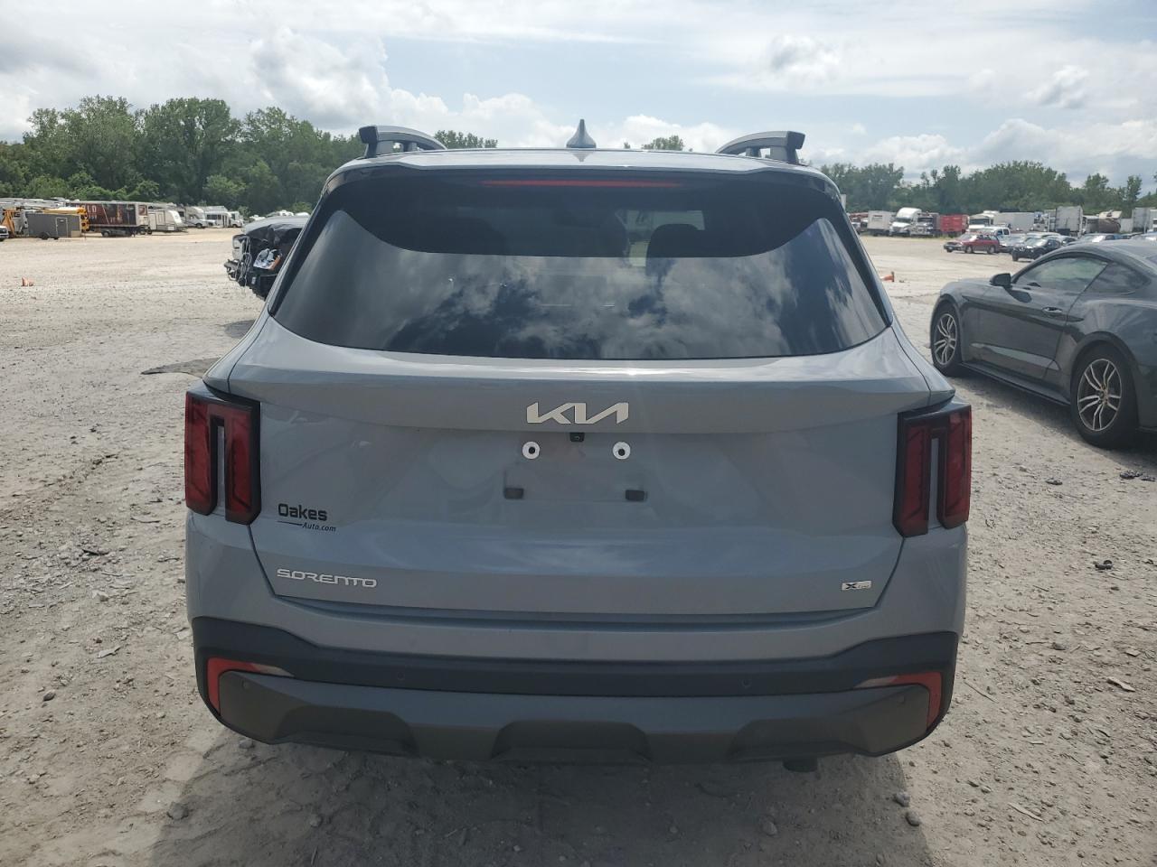 2024 Kia Sorento Ex - Image 6