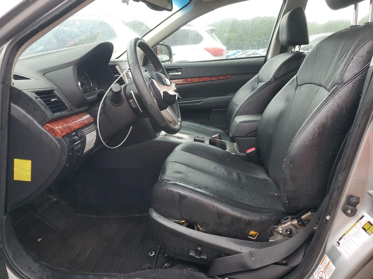 2010 Subaru Legacy 2.5I Limited - Фото 7