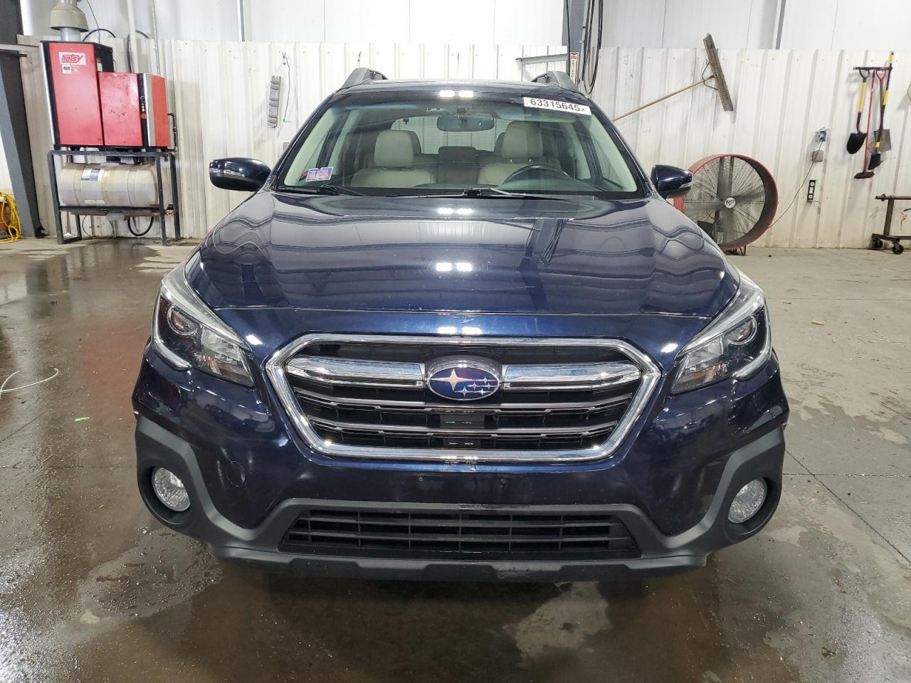 2018 Subaru Outback 2.5I Limited - Image 5