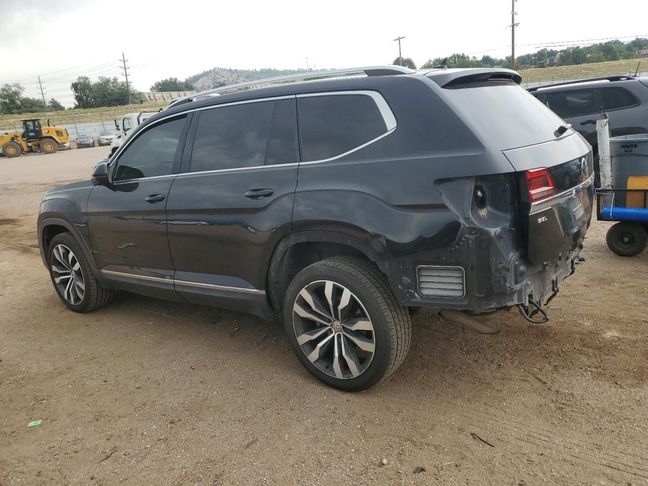 2019 Volkswagen Atlas Sel Premium - Image 2