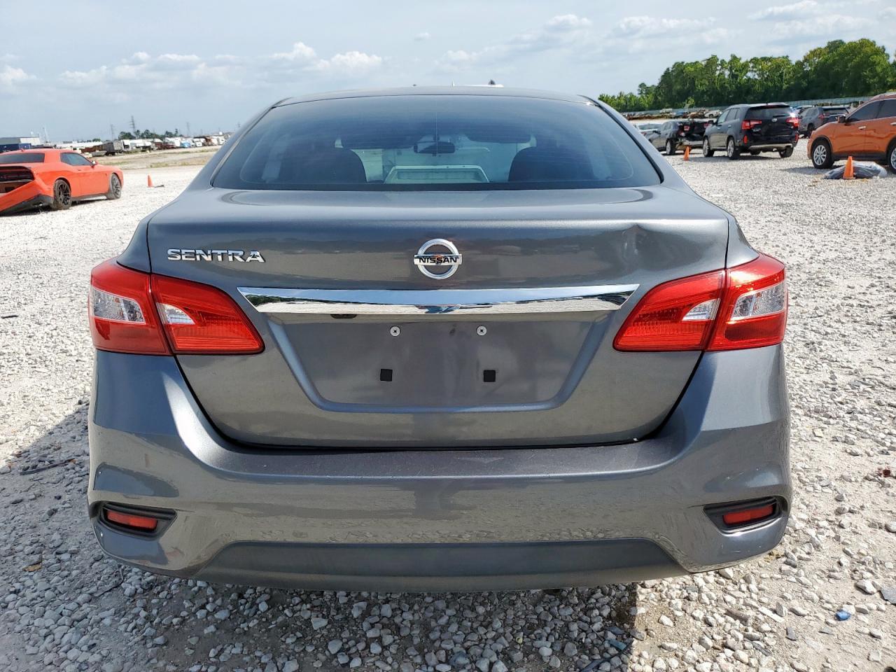 2019 Nissan Sentra S - Фото 6