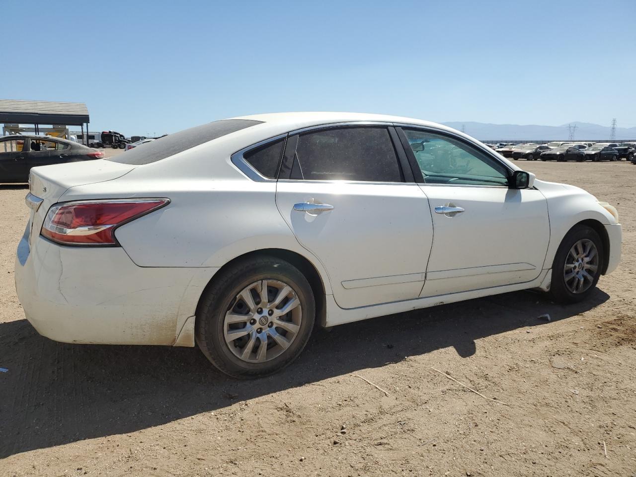 2015 Nissan Altima 2.5 - Фото 3