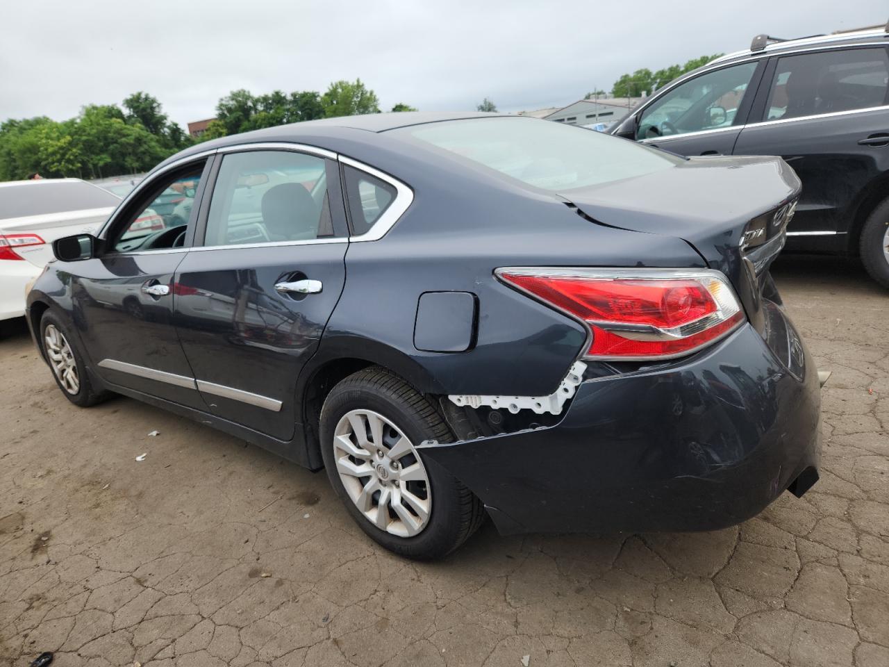 2015 Nissan Altima 2.5 - Image 2
