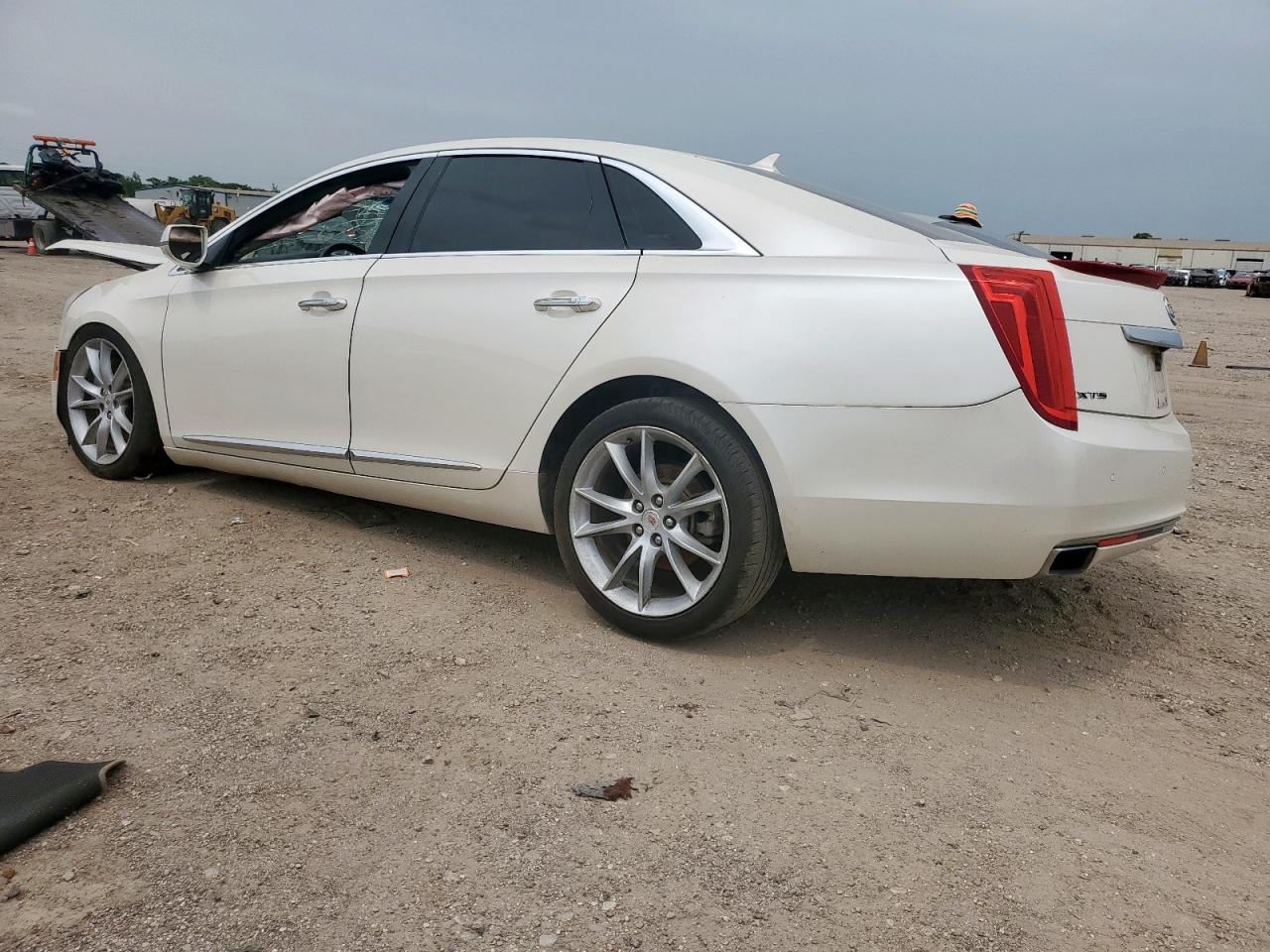 2014 Cadillac Xts Premium Collection - Image 2