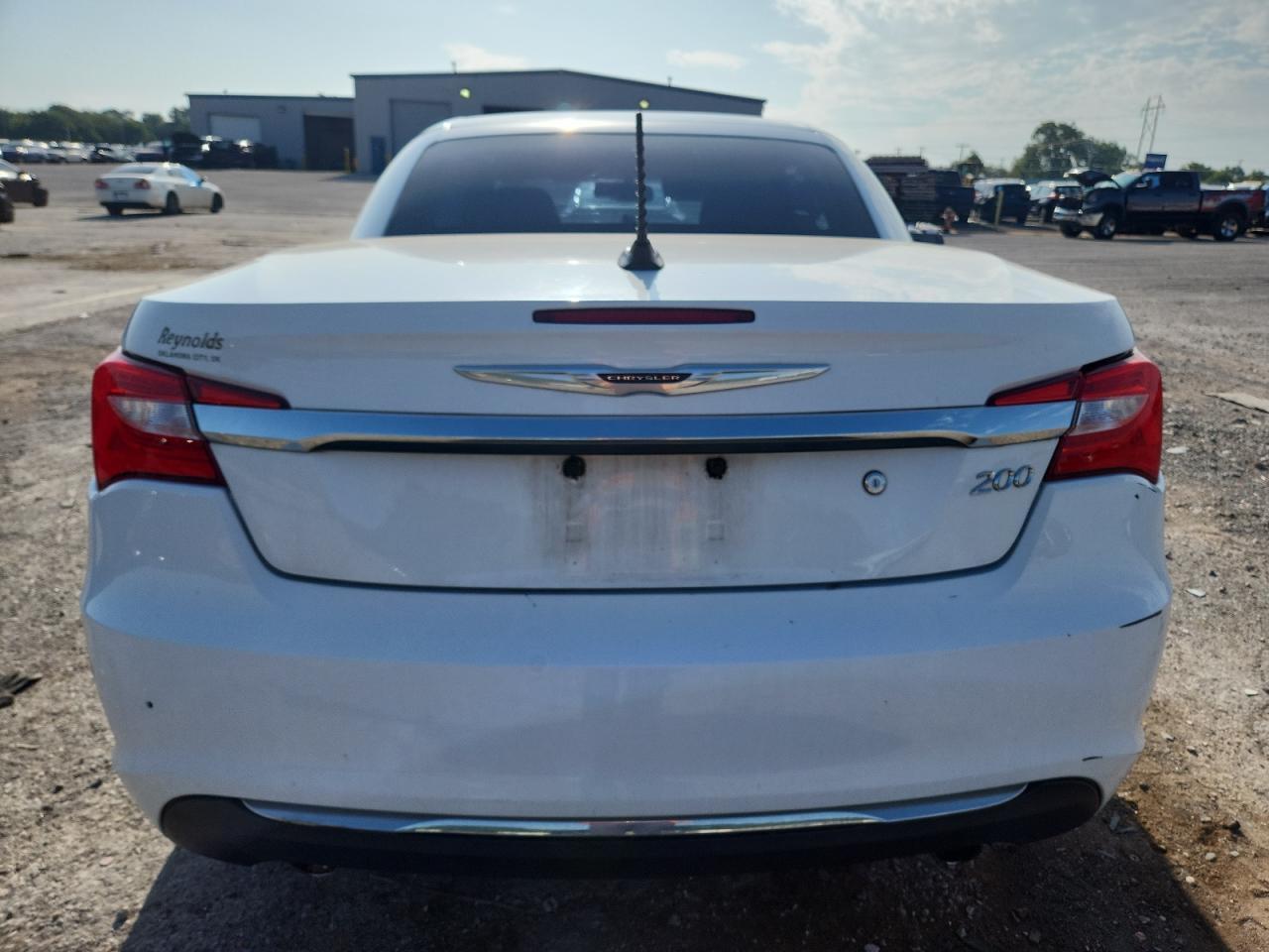 2012 Chrysler 200 Limited - Image 6