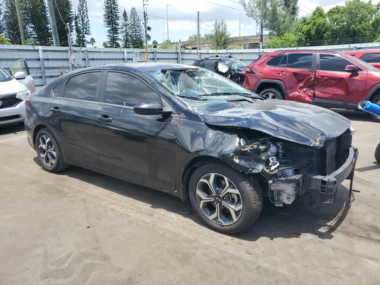 2021 Kia Forte Fe - Фото 4