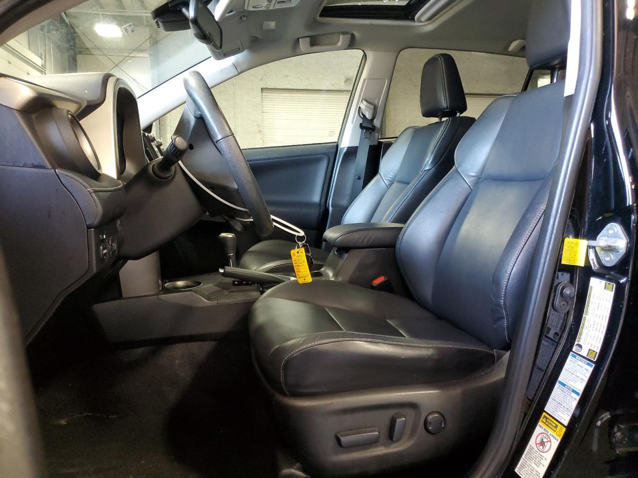 2015 Toyota Rav4 Limited - Image 7