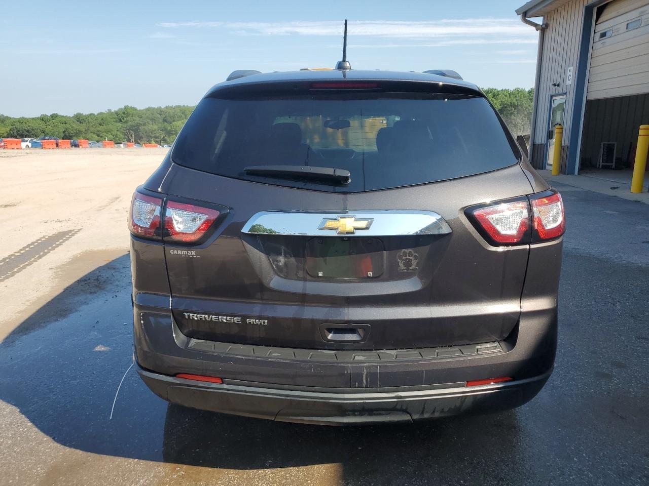 2017 Chevrolet Traverse Ls - Image 6