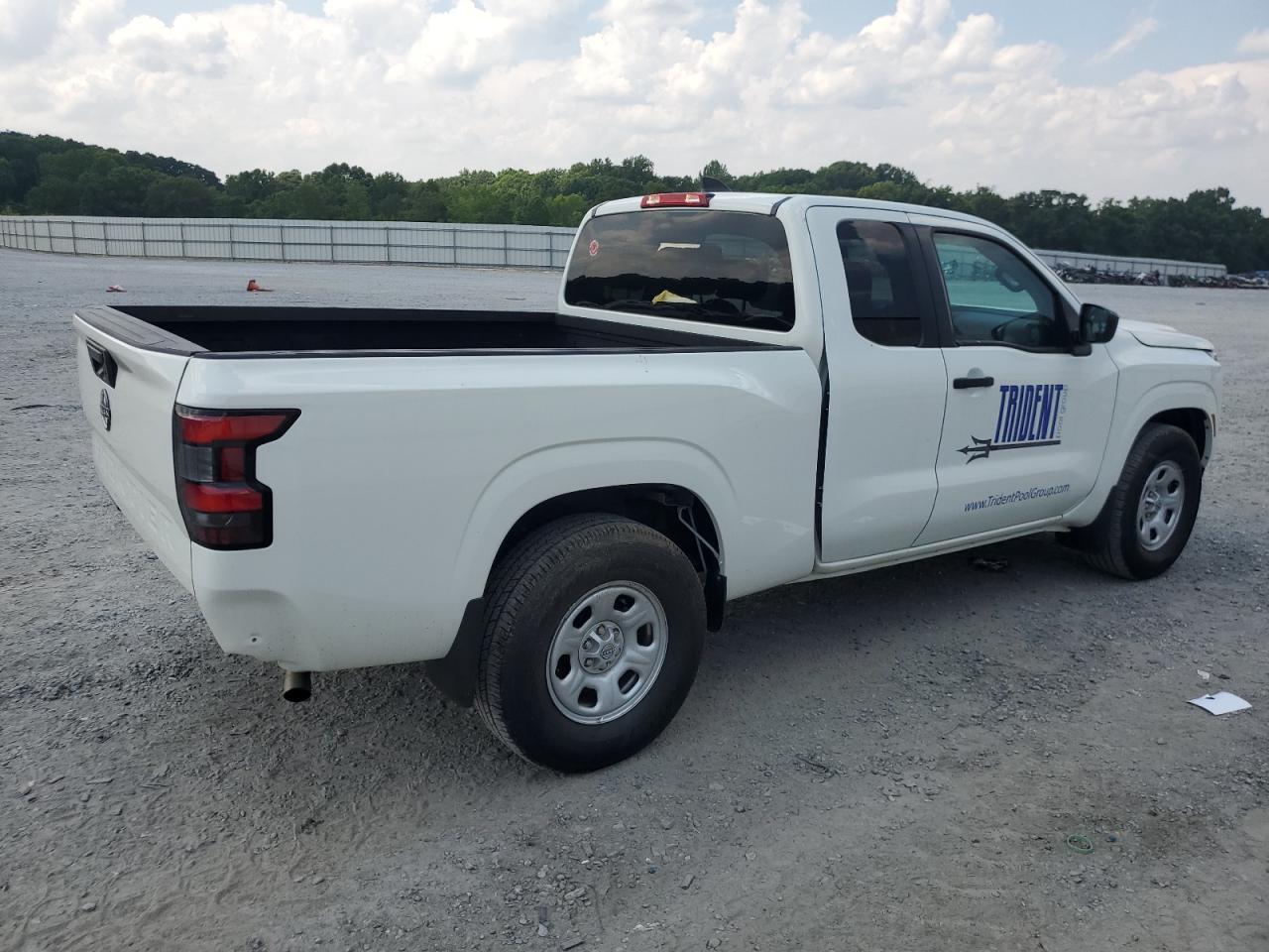 2023 Nissan Frontier S - Image 3