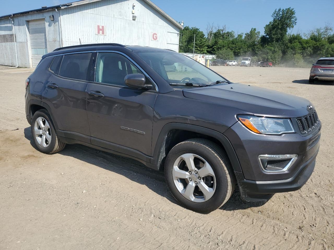 2018 Jeep Compass Latitude - Image 4