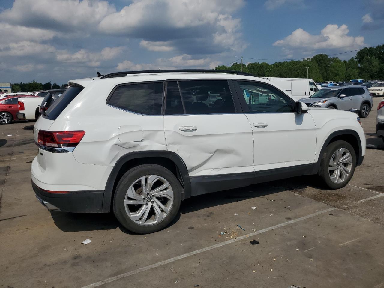 2022 Volkswagen Atlas Se - Image 3