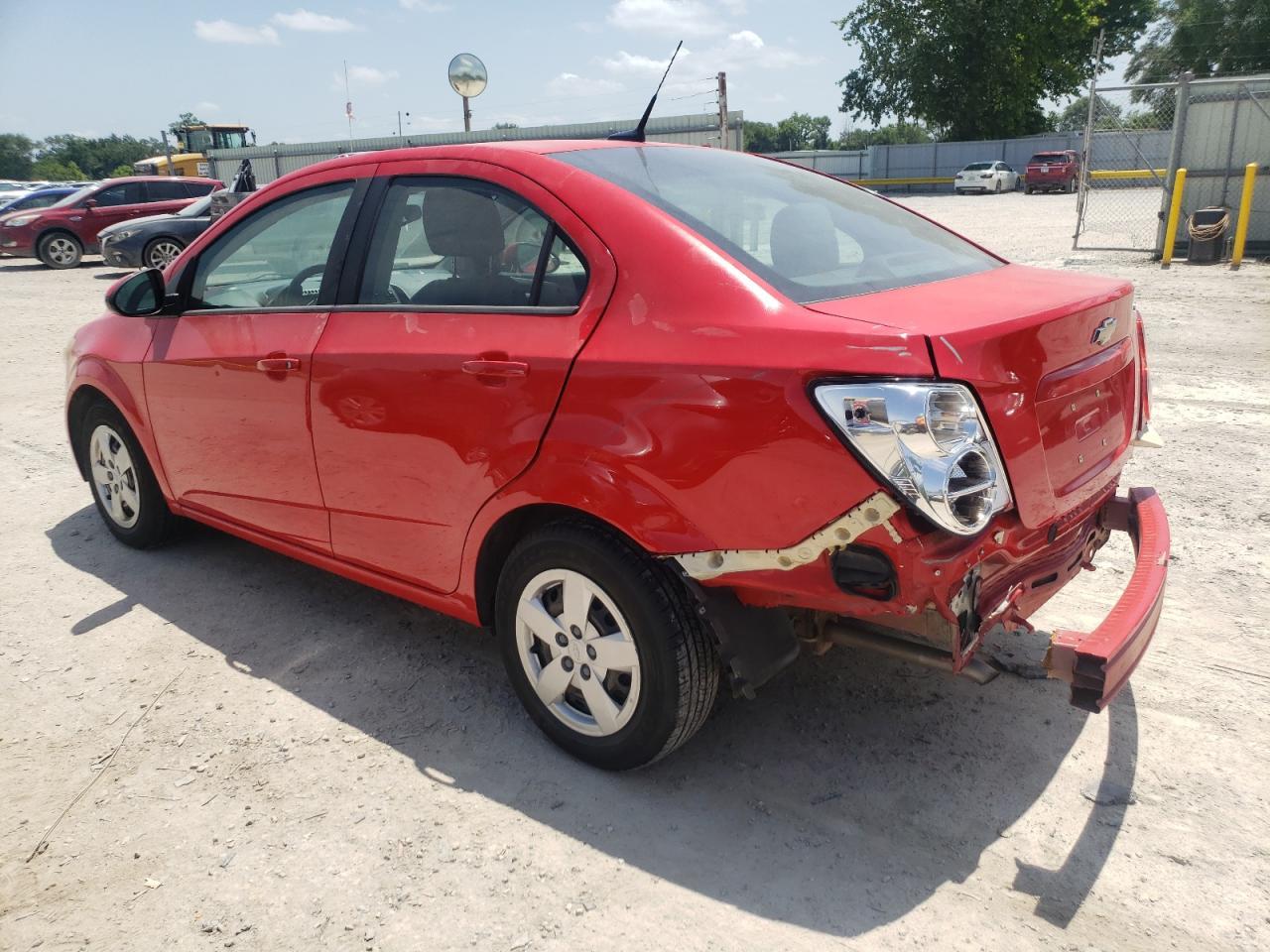 2014 Chevrolet Sonic Ls - Image 2