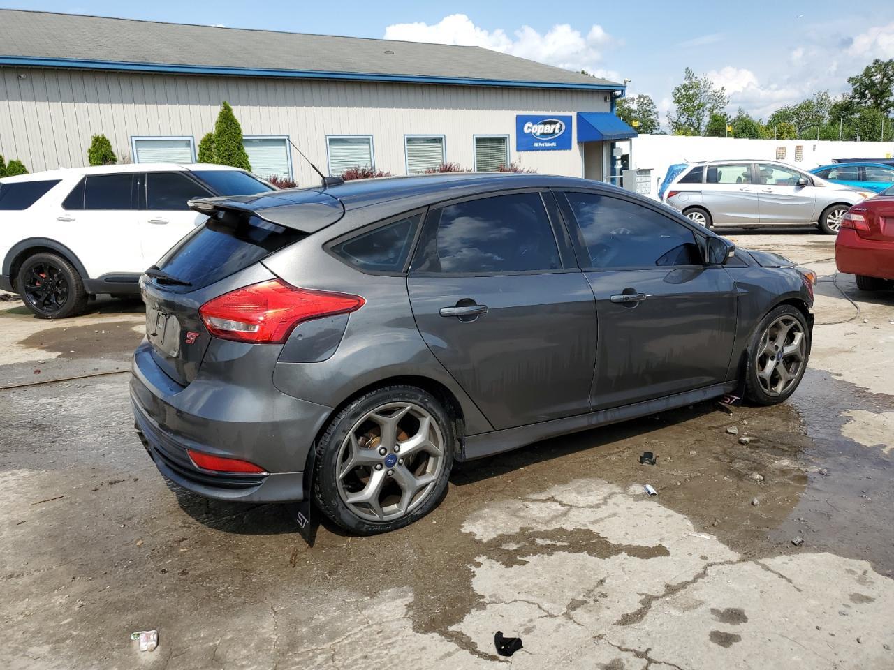 2016 Ford Focus St - Фото 3