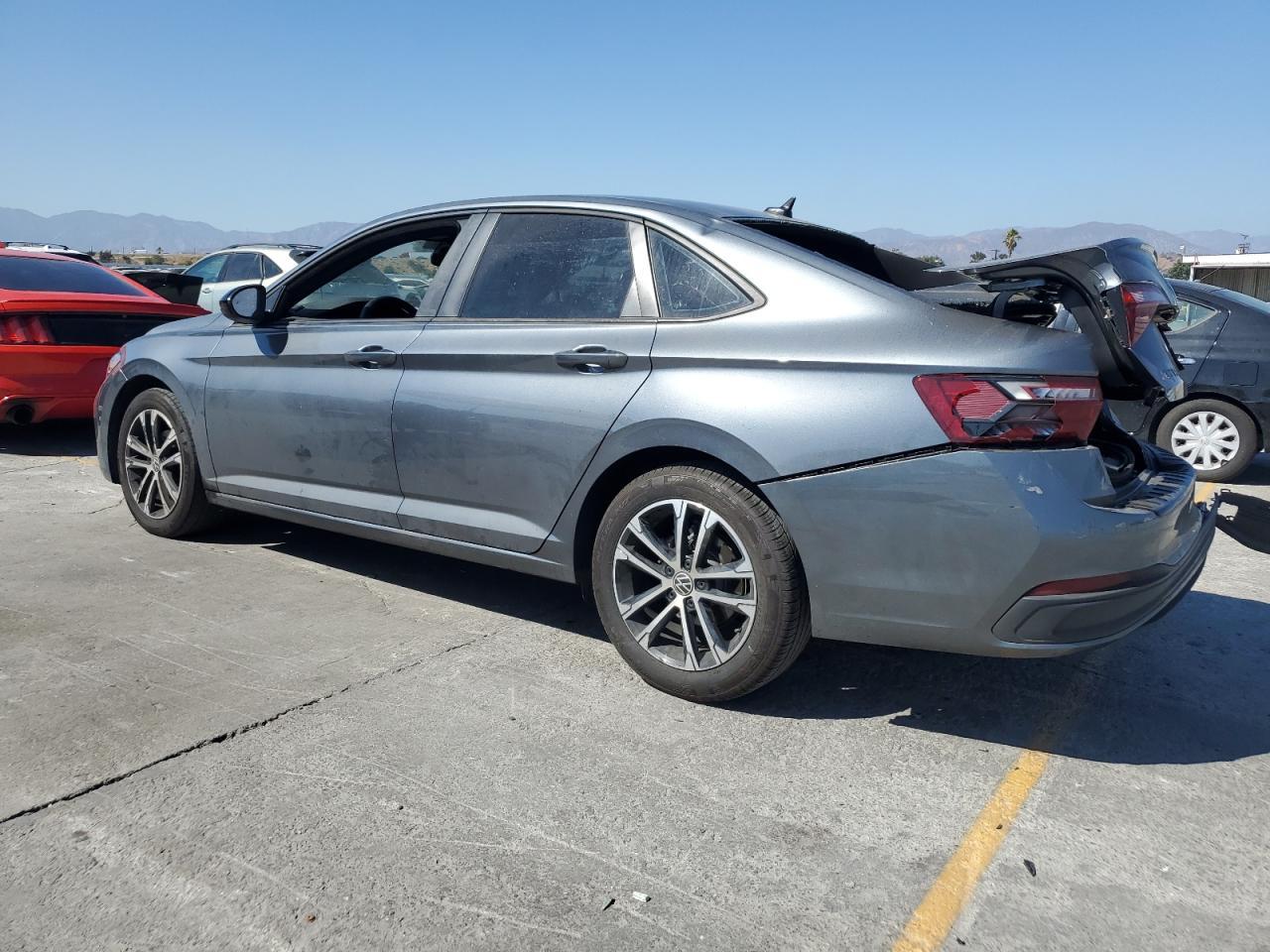 2024 Volkswagen Jetta Sport - Фото 2