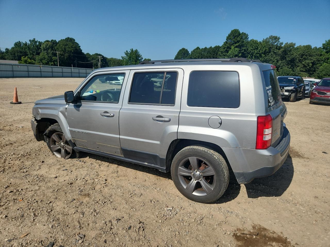 2015 Jeep Patriot Latitude - Image 2