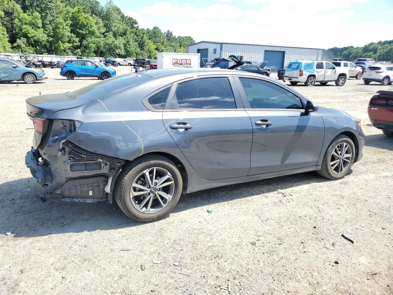 2023 Kia Forte Lx - Фото 3