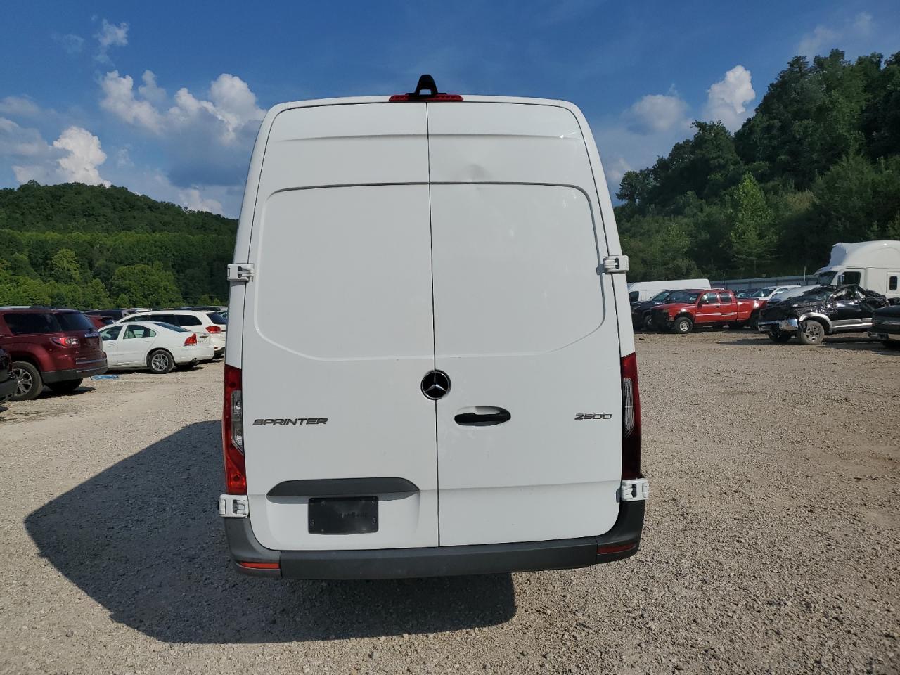 2021 Mercedes-Benz Sprinter 2500 - Image 6