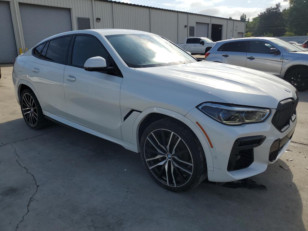 2022 BMW X6 xDrive40I - Image 4