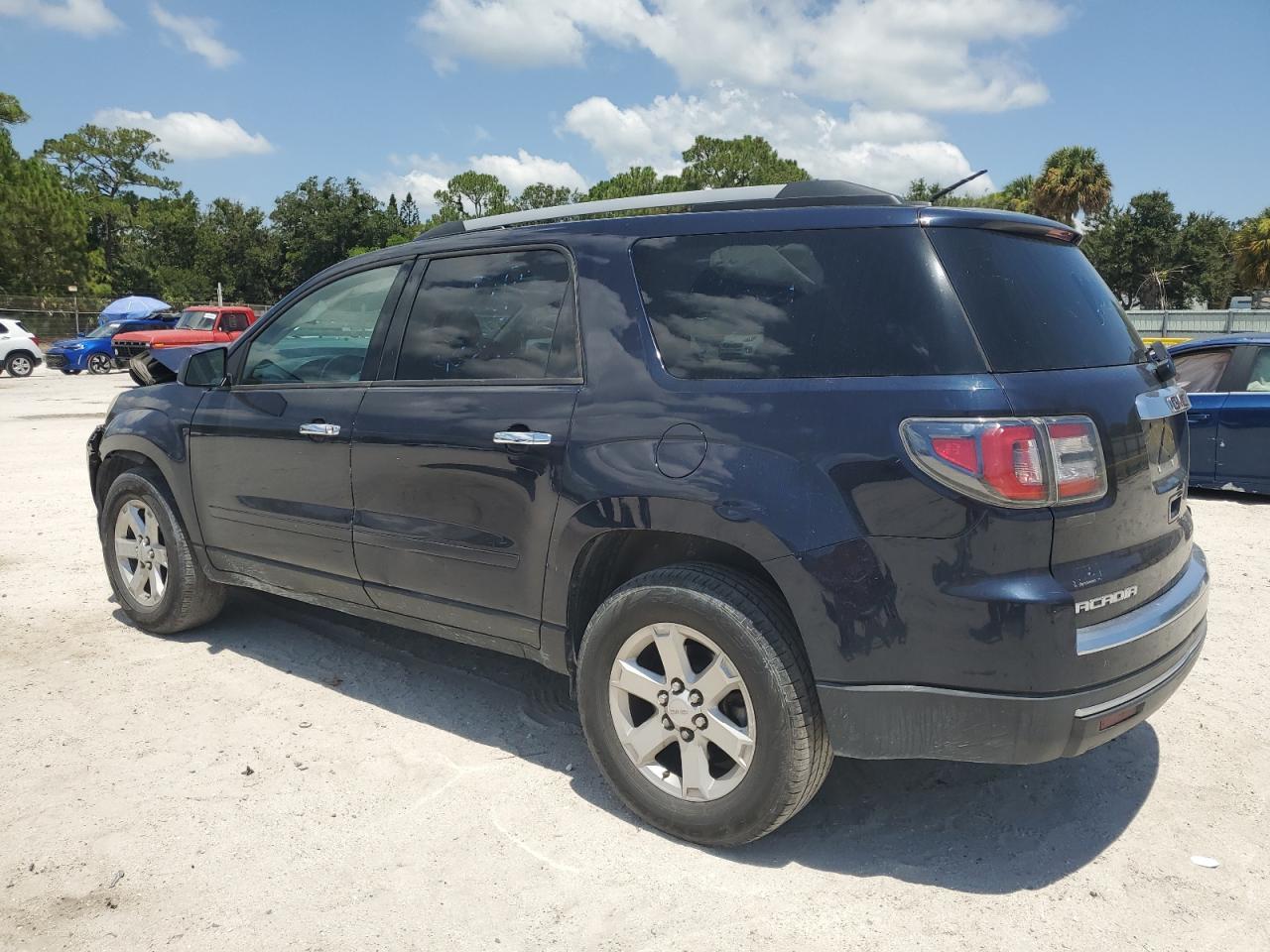 2016 GMC Acadia Sle - Image 2