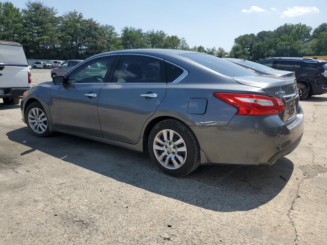 2017 Niss Altima 2.5 - Фото 2