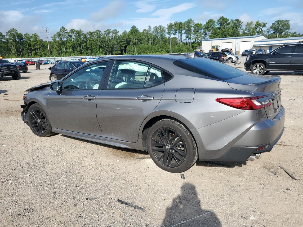 2025 Toyota Camry Xse - Фото 2