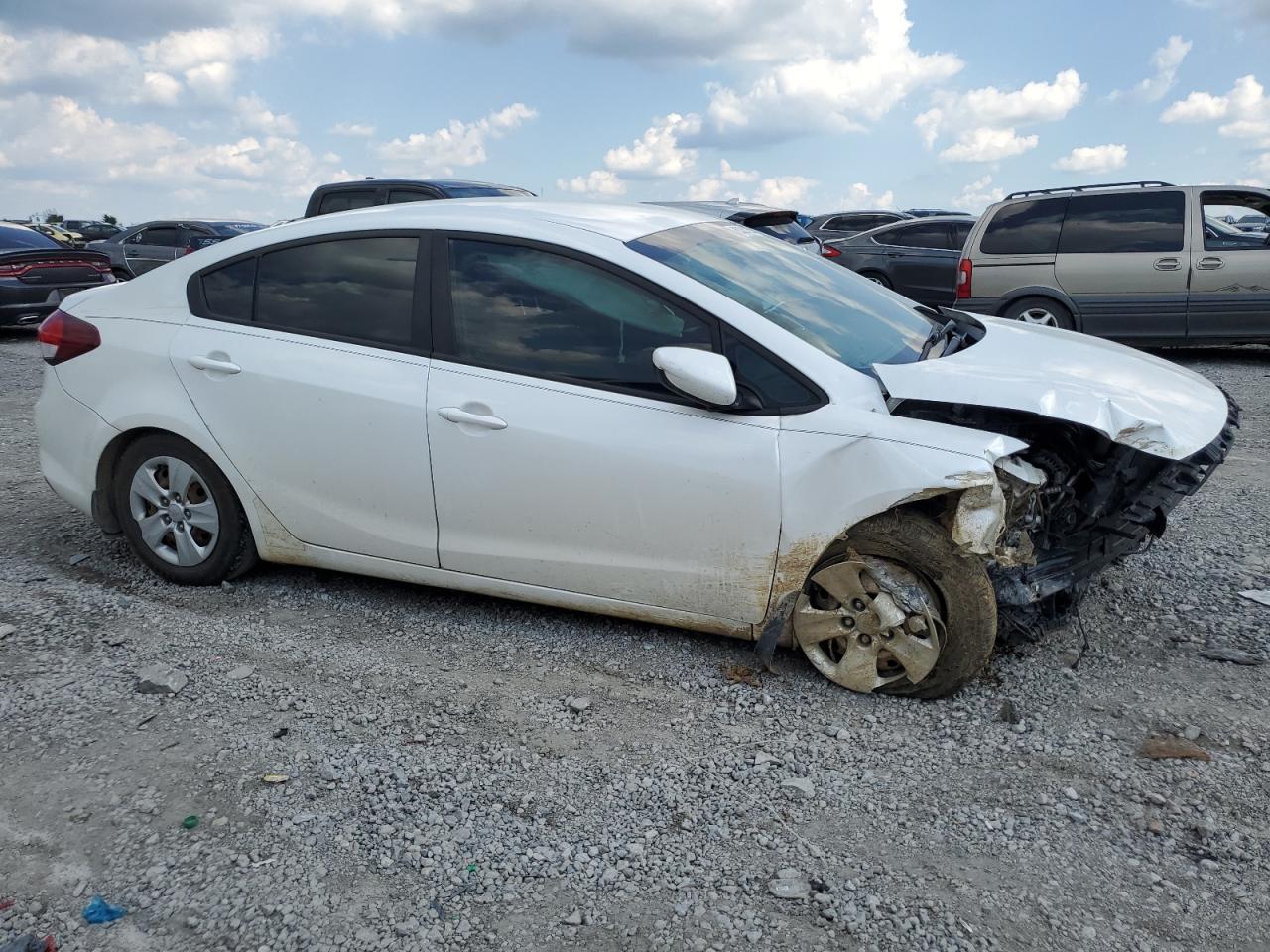 2017 Kia Forte Lx - Фото 4