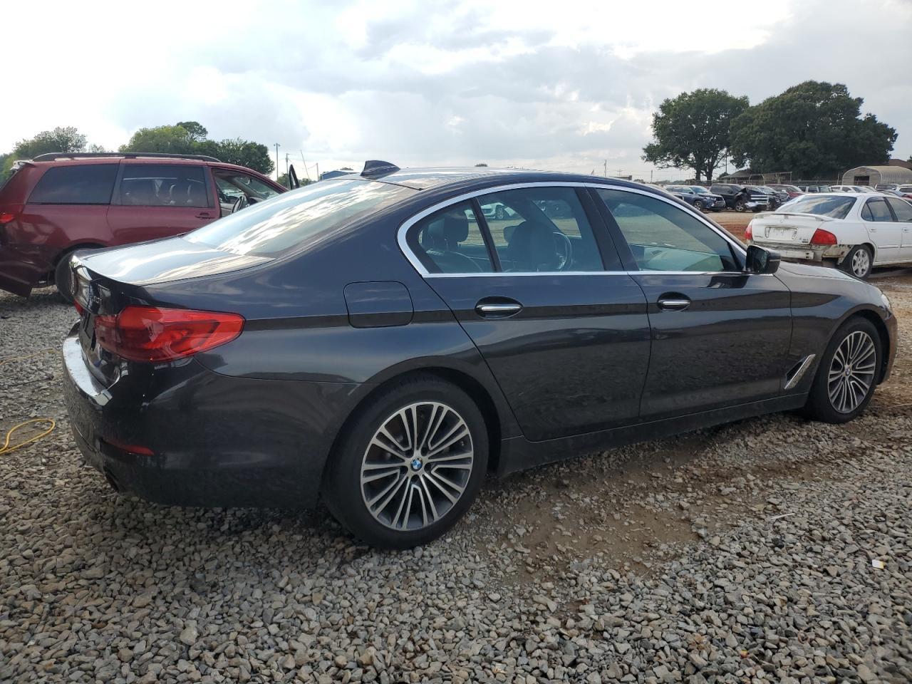 2018 BMW 530 Xi - Фото 3
