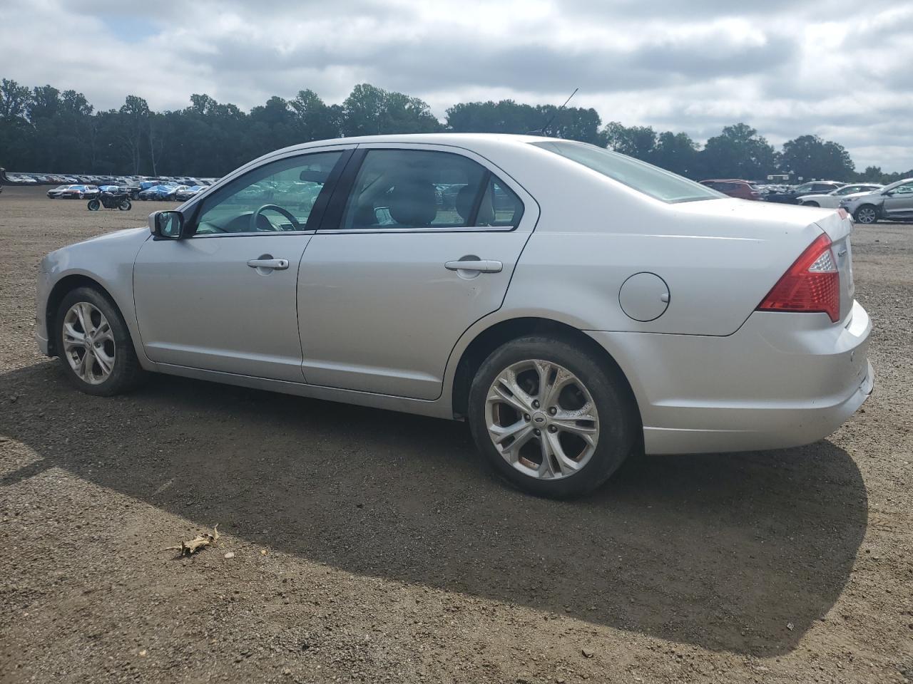 2012 Ford 1220 - Фото 2