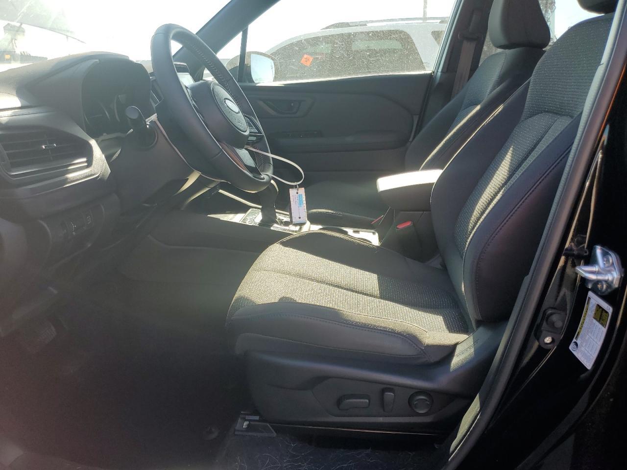 2025 Subaru Forester Premium - Фото 7