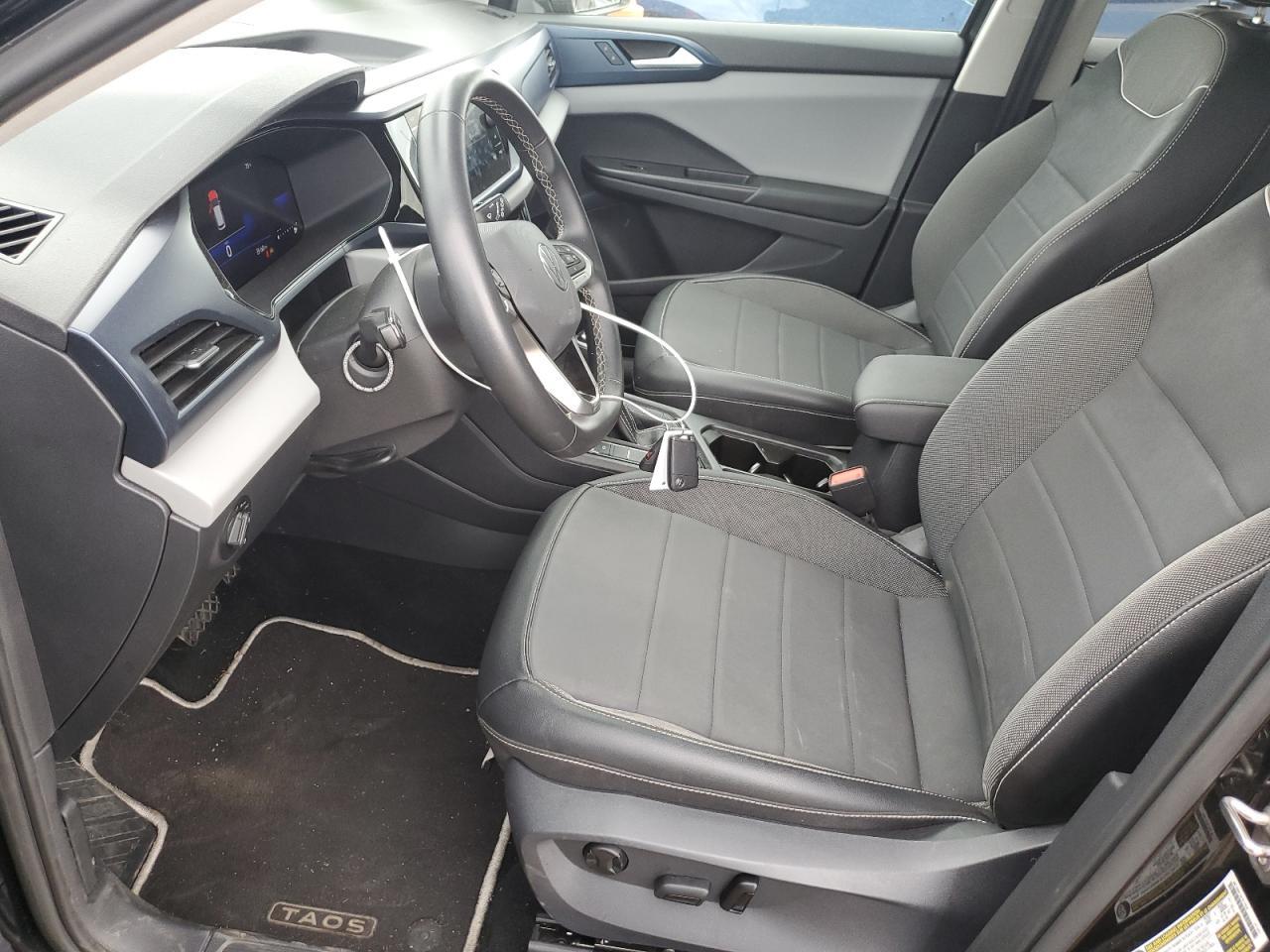 2023 Volkswagen Taos Se - Image 7