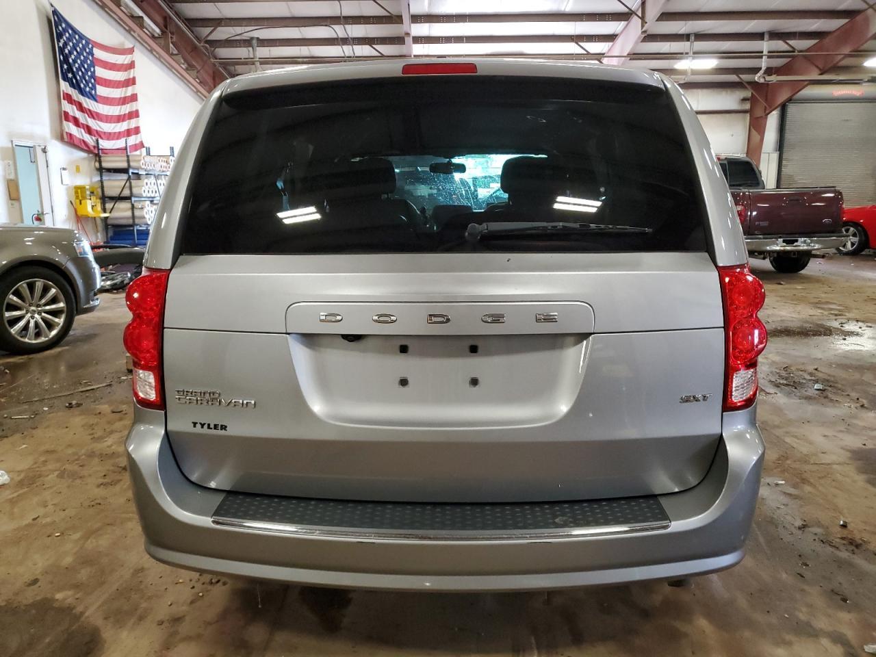 2017 Dodge Grand Caravan Sxt - Фото 6