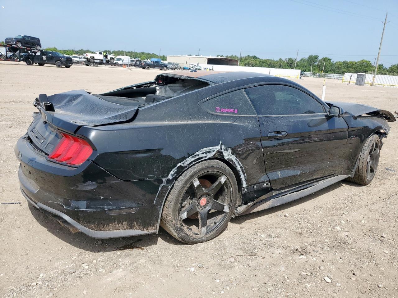 2019 Ford Mustang Gt - Фото 3