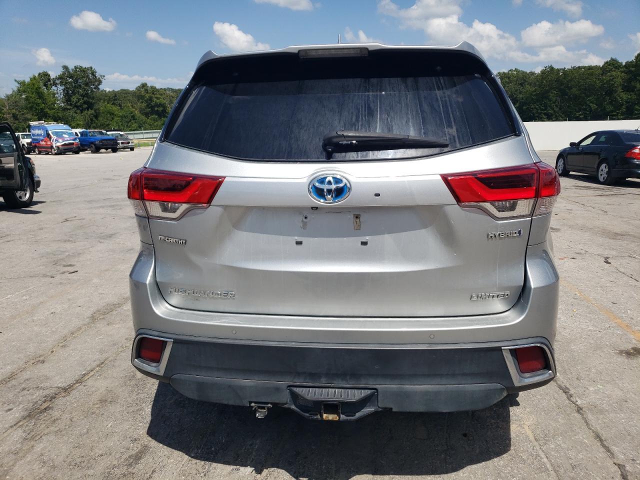 2018 Toyota Highlander Hybrid Limited - Image 6
