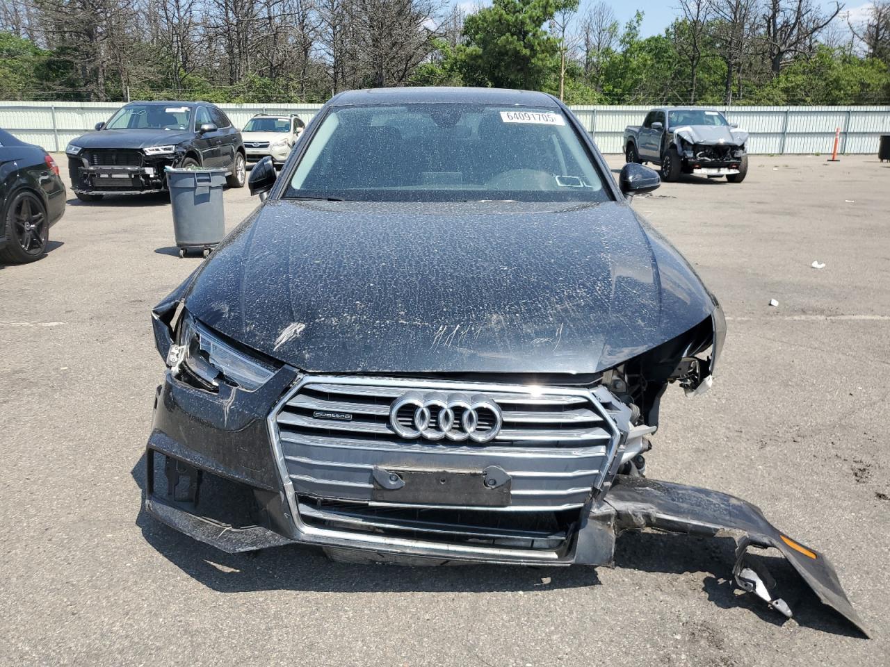 2018 Audi A4 Premium - Фото 5