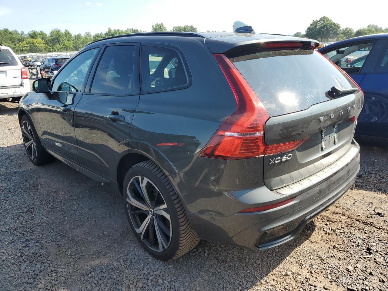 2022 Volvo Xc60 B6 R-Design - Фото 2
