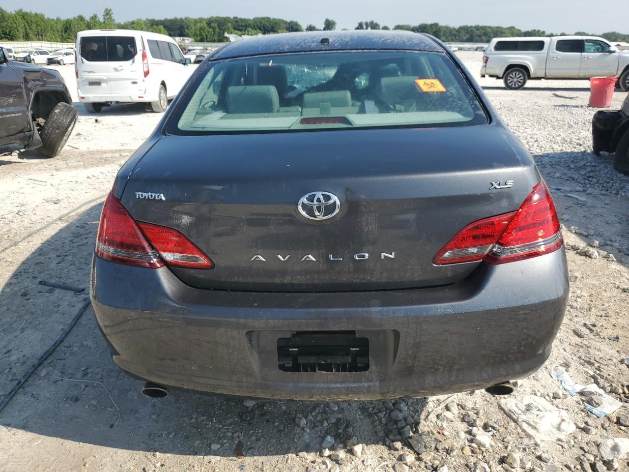 2010 Toyota Avalon Xl - Image 6