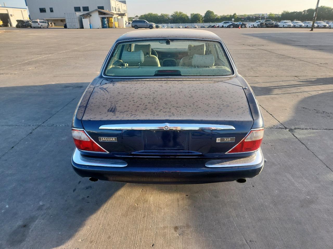1998 Jaguar Xj8 - Image 6