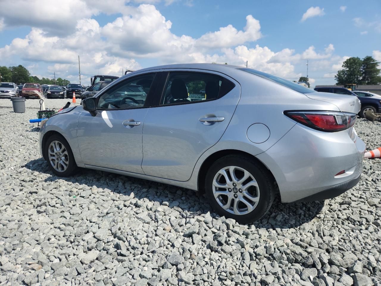 2018 Toyota Yaris Ia - Image 2