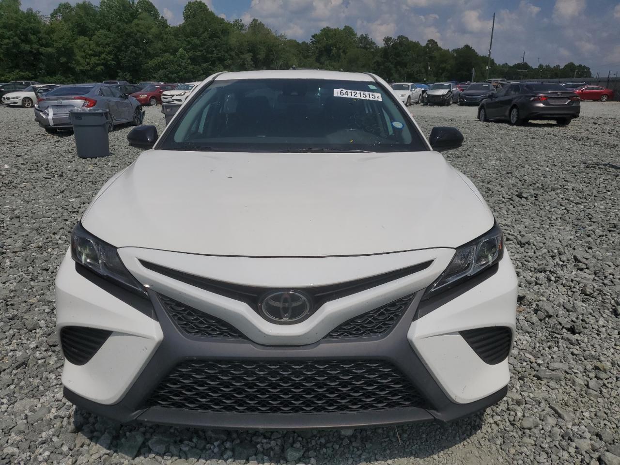 2020 Toyota Camry Se - Image 5