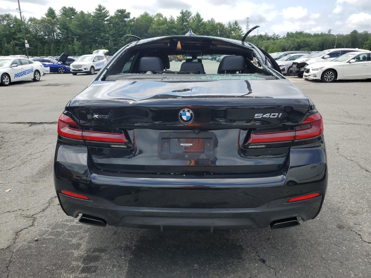 2022 BMW 540 Xi - Фото 6