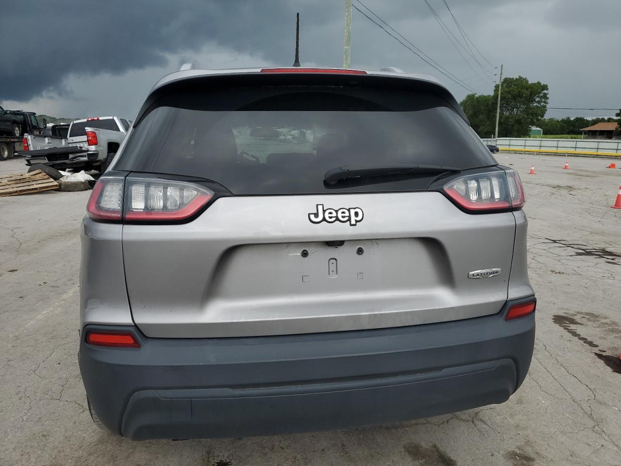 2019 Jeep Cherokee Latitude - Image 6