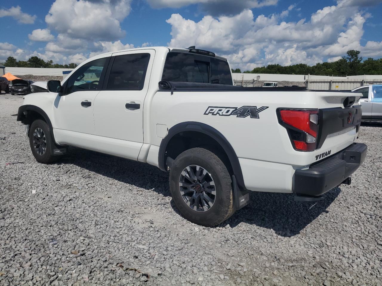 2023 Nissan Titan Sv - Фото 2