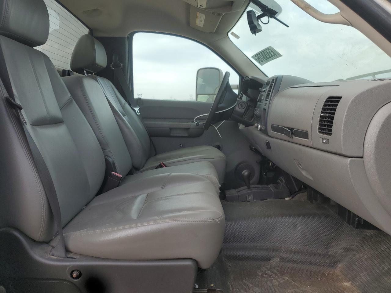 2008 Chevrolet Silverado K1500 - Image 7